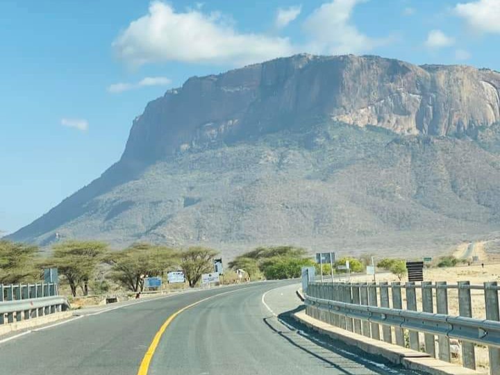 Ololokwe 12